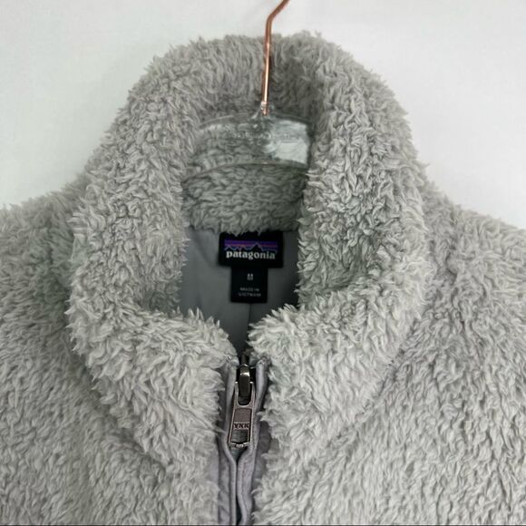 Patagonia Gray Zip up Fleece teddy vest - Picture 4 of 11